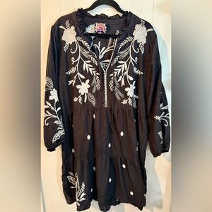 Johnny Was Black Linen Tiered Field Dress Cream Embroidery Floral Babydoll, L